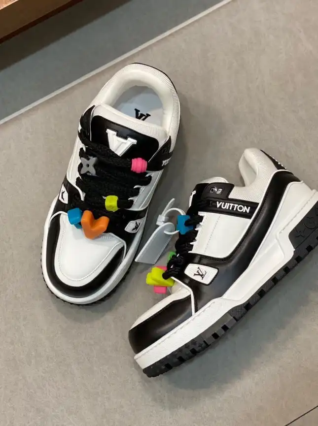 hype Louis Vuitton Sneakers