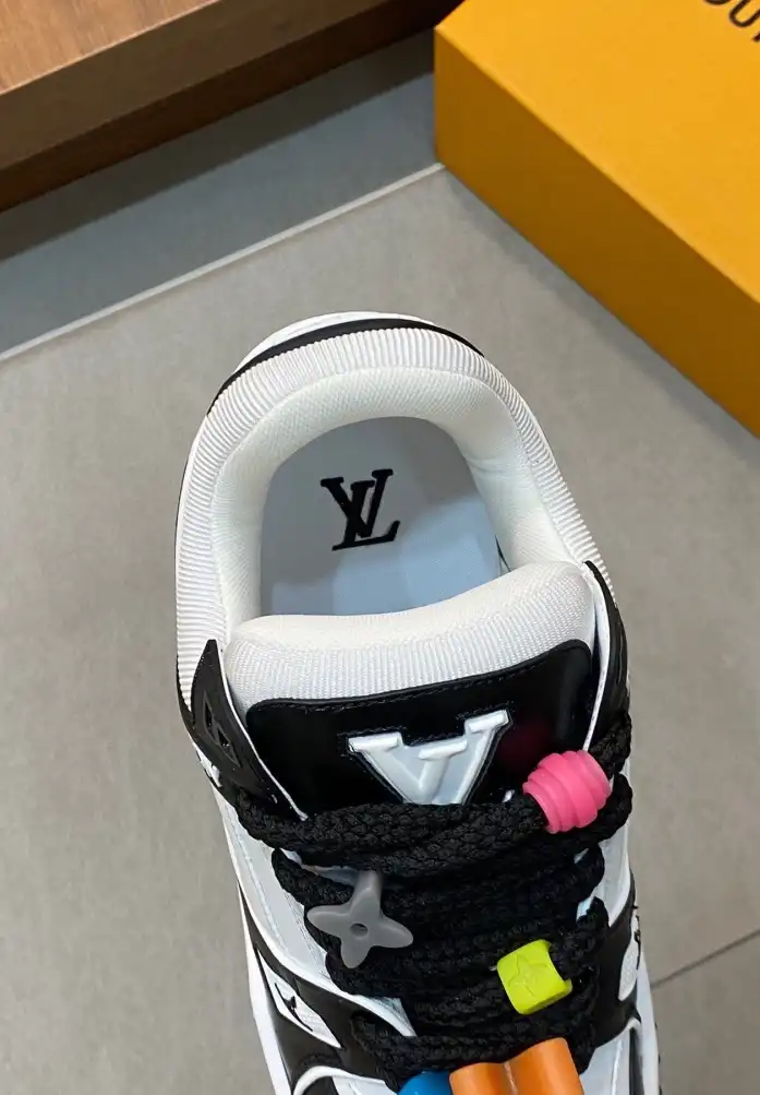 hype Louis Vuitton Sneakers