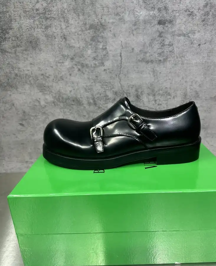 hype Bottega Veneta Leather Shoes