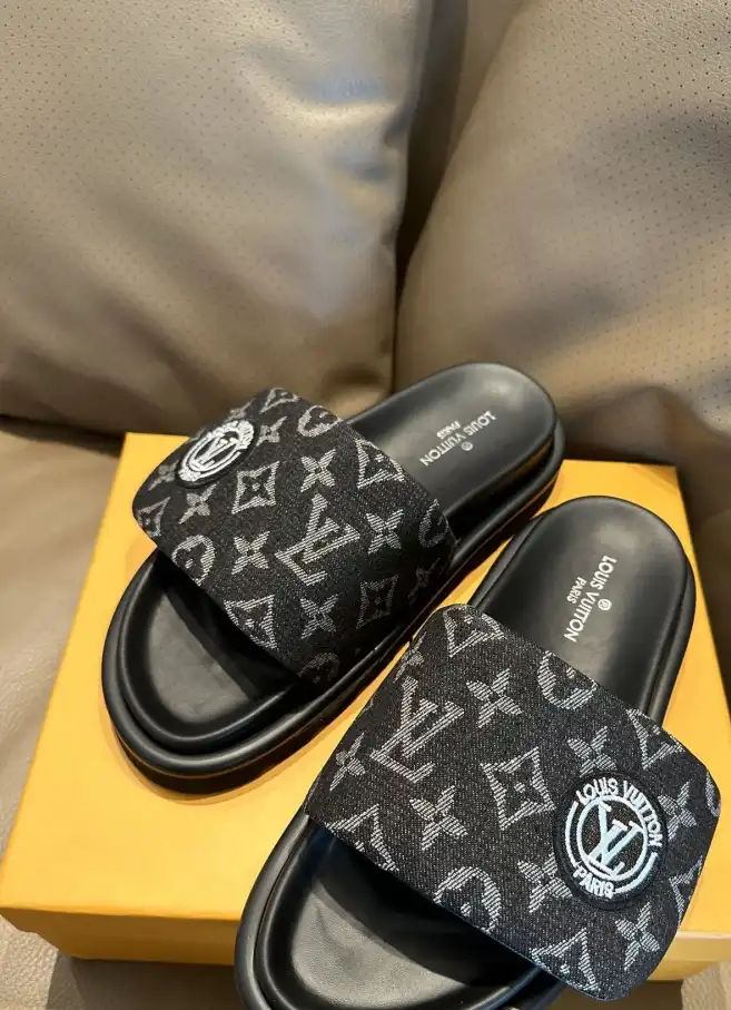 hype LV Slippers