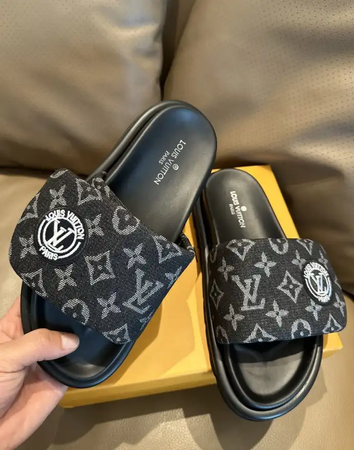 hype LV Slippers