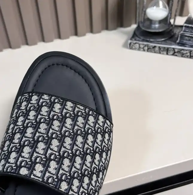 hype Christian Dior Slippers