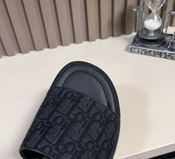 hype Christian Dior Slippers