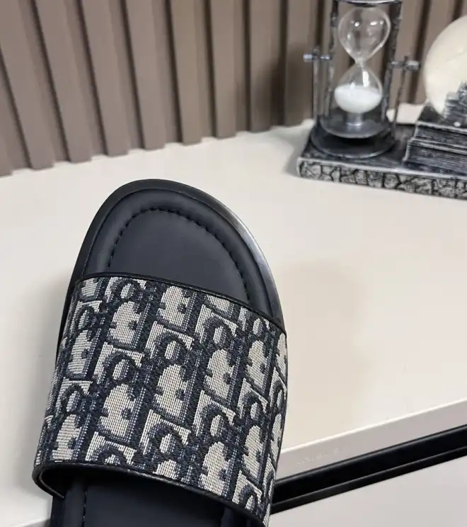 hype Christian Dior Slippers