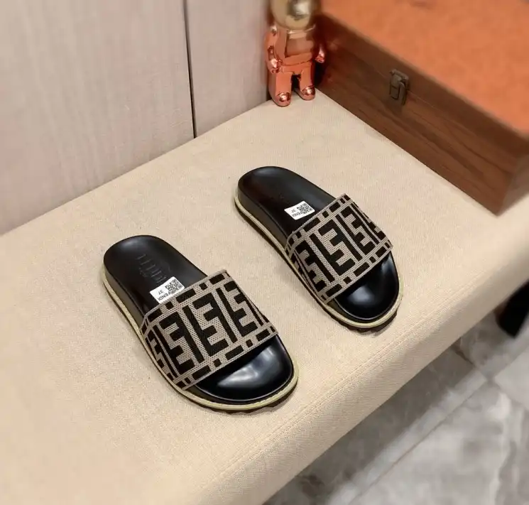 hype Fendi Slippers