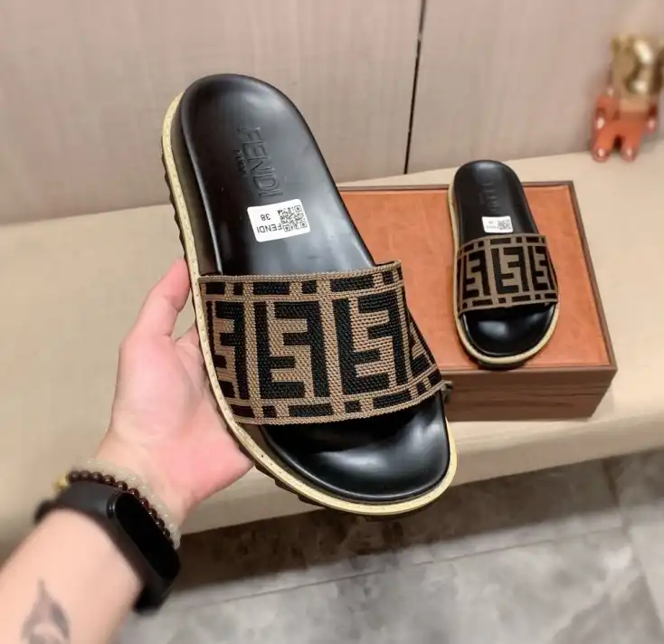 hype Fendi Slippers