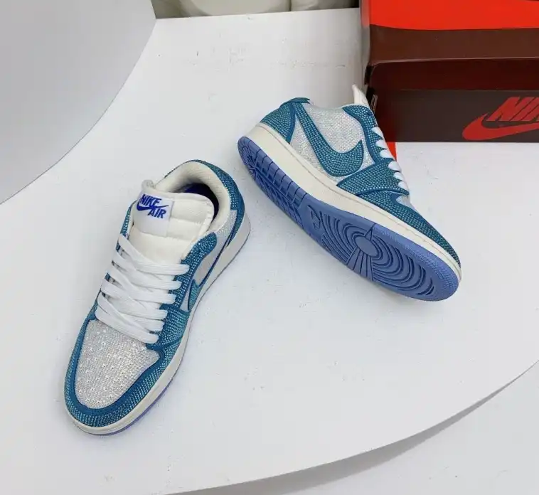 hype Nike Sneakers