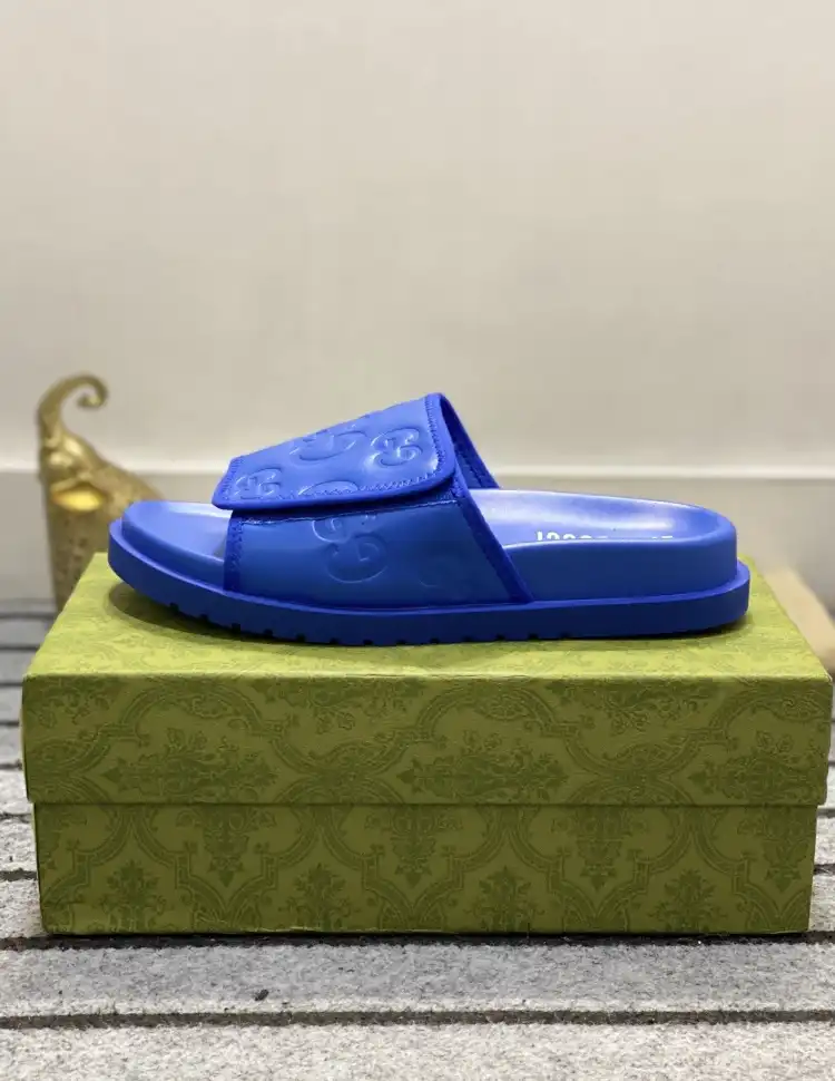 hype Gucci Slippers