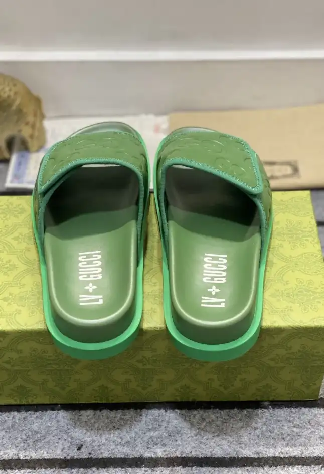 hype Gucci Slippers