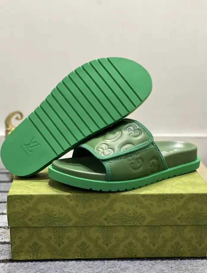 hype Gucci Slippers