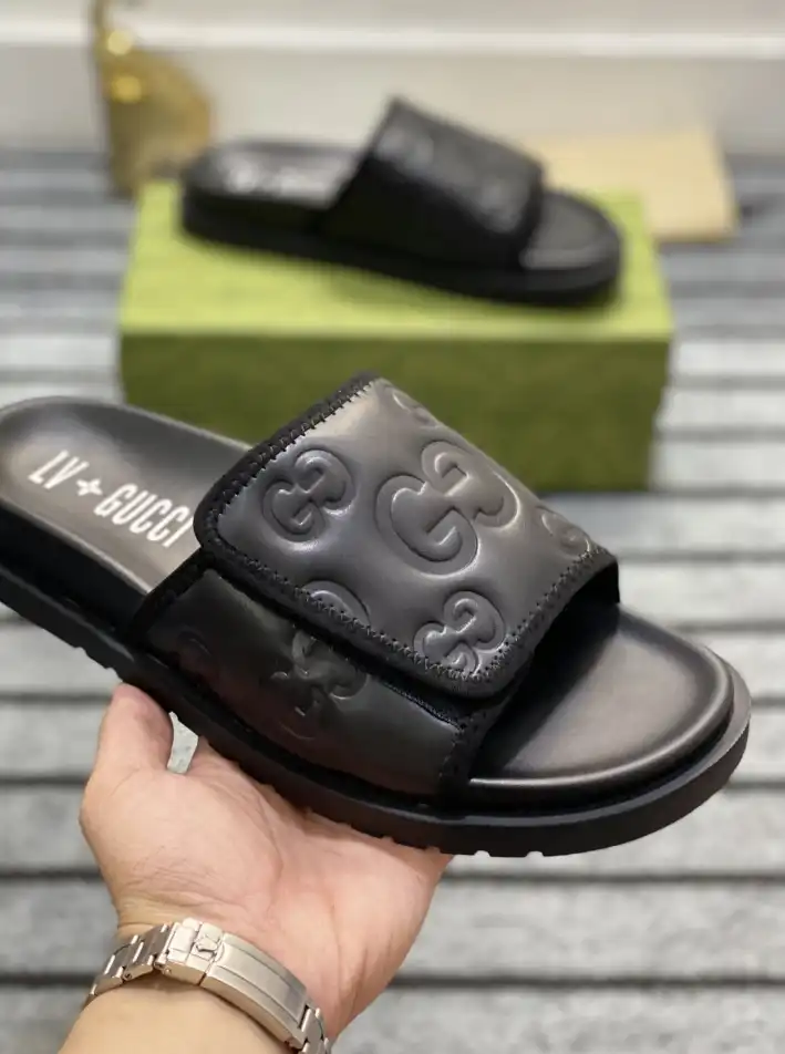 hype Gucci Slippers