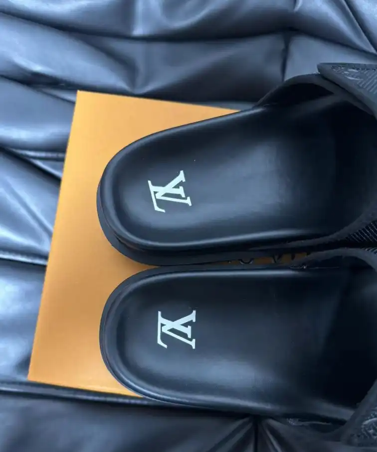 hype LV Slippers