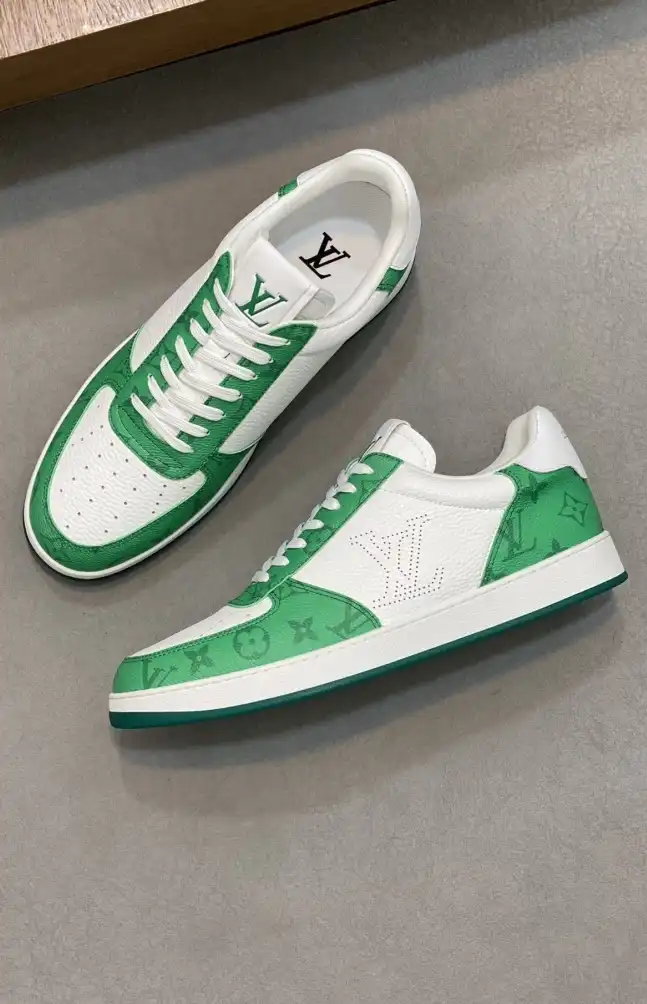 hype Louis Vuitton Sneakers