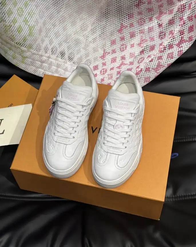 hype Louis Vuitton Sneakers