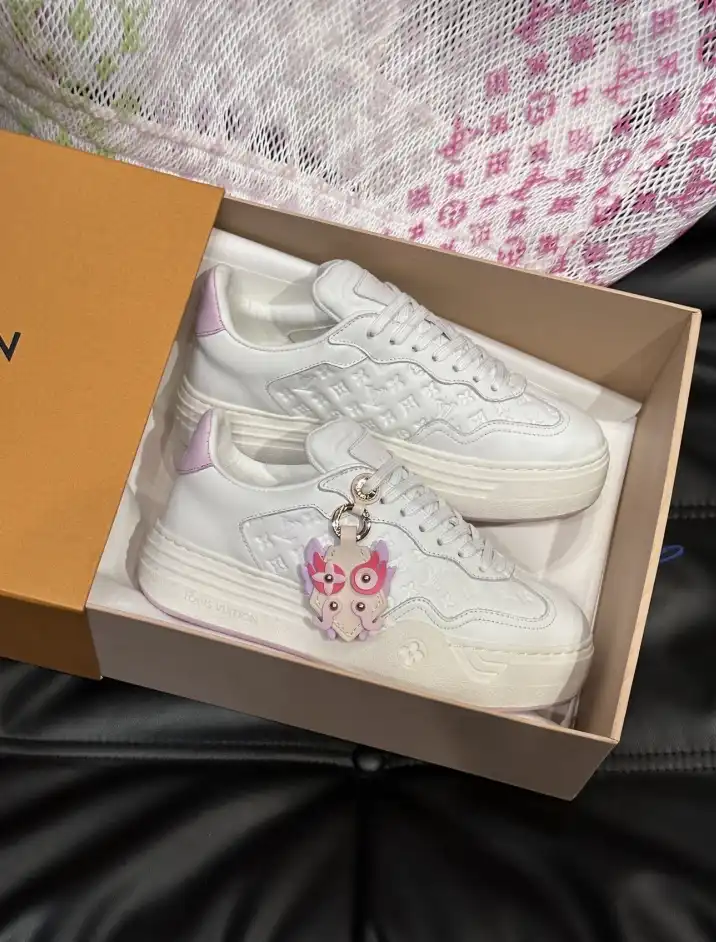 hype Louis Vuitton Sneakers