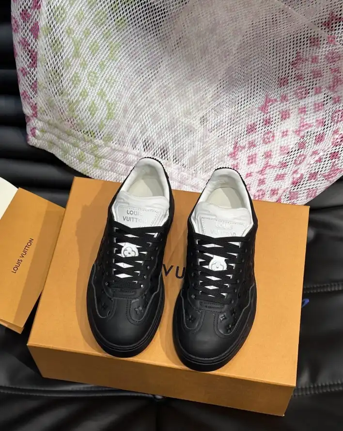 hype Louis Vuitton Sneakers