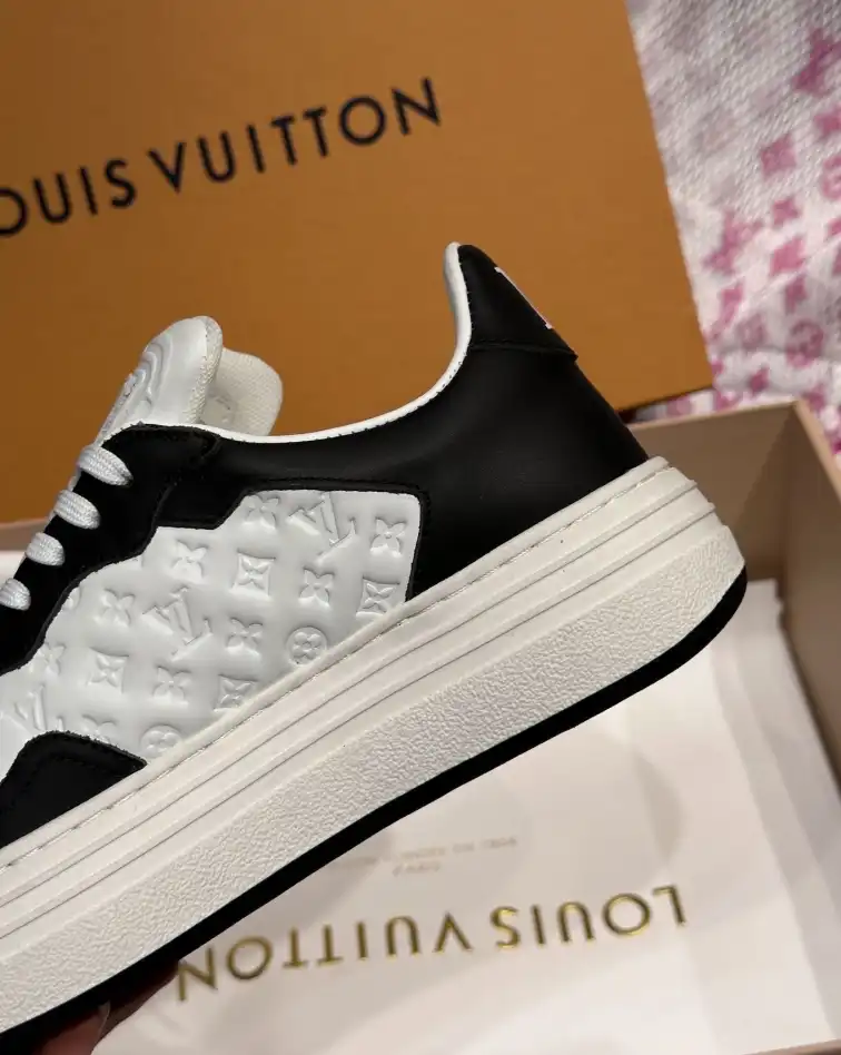 hype Louis Vuitton Sneakers