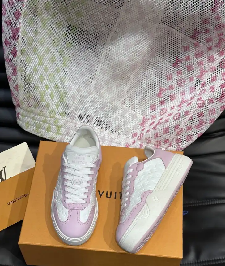 hype Louis Vuitton Sneakers