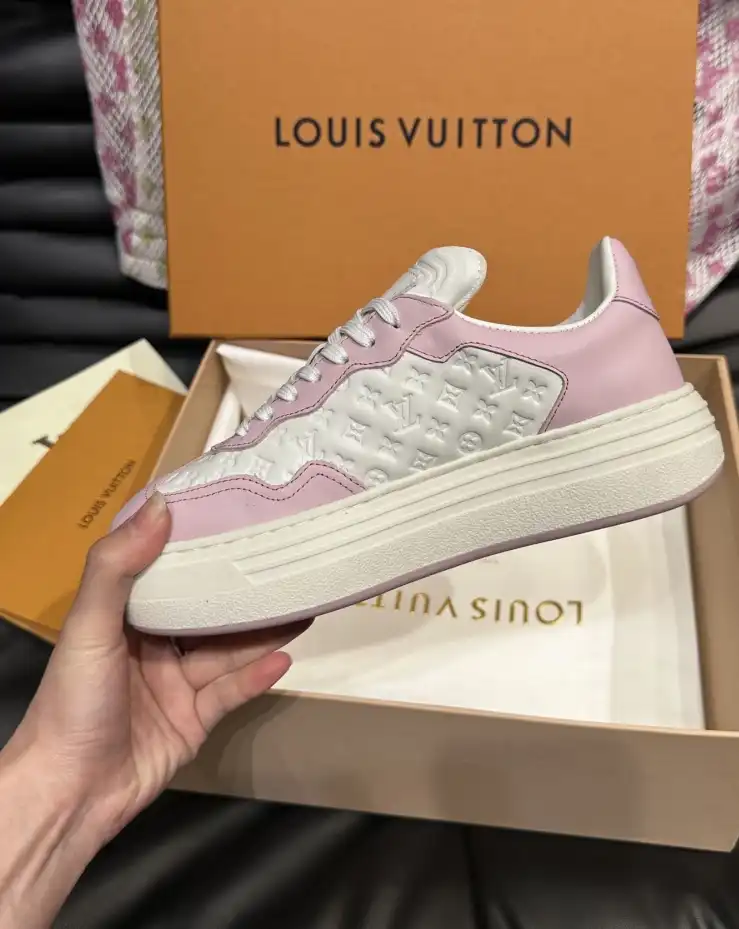 hype Louis Vuitton Sneakers