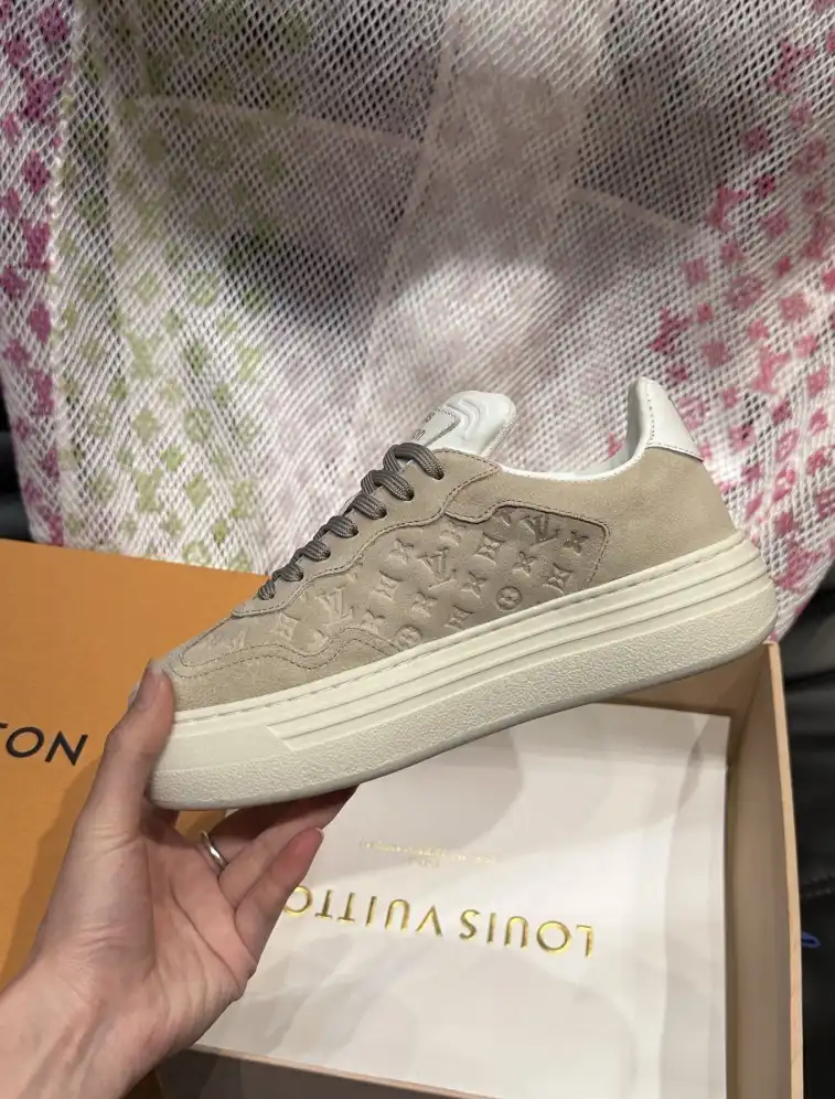 hype Louis Vuitton Sneakers