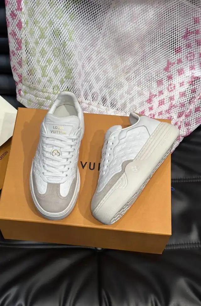 hype Louis Vuitton Sneakers