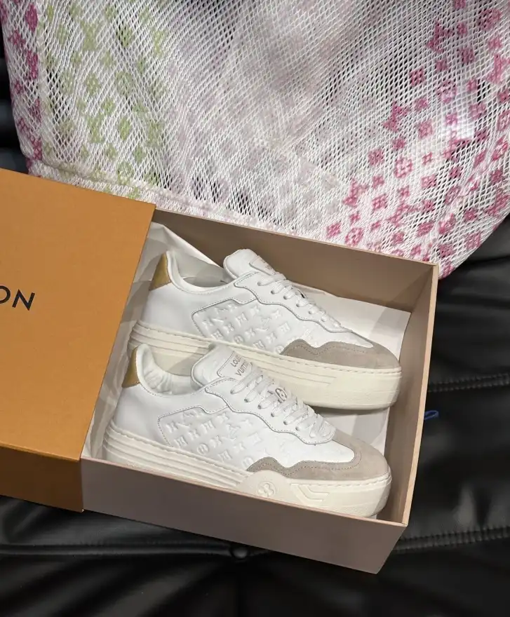 hype Louis Vuitton Sneakers