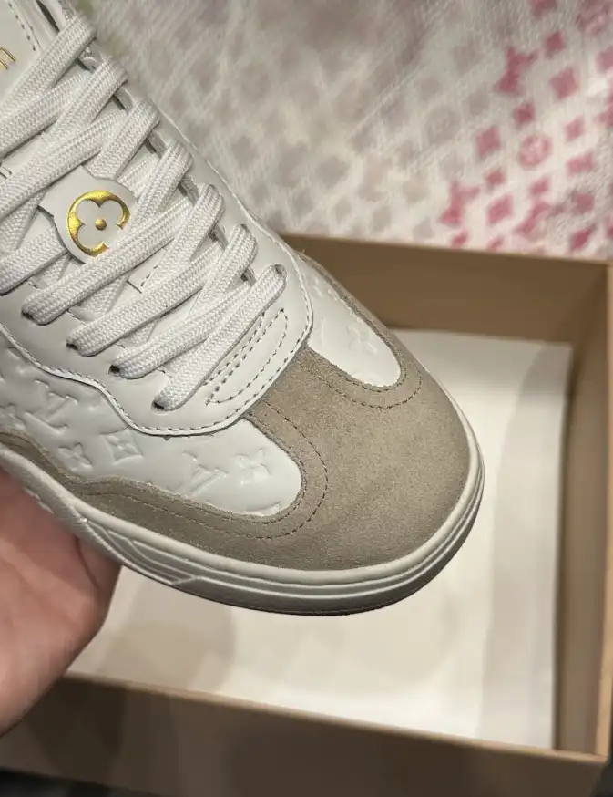 hype Louis Vuitton Sneakers