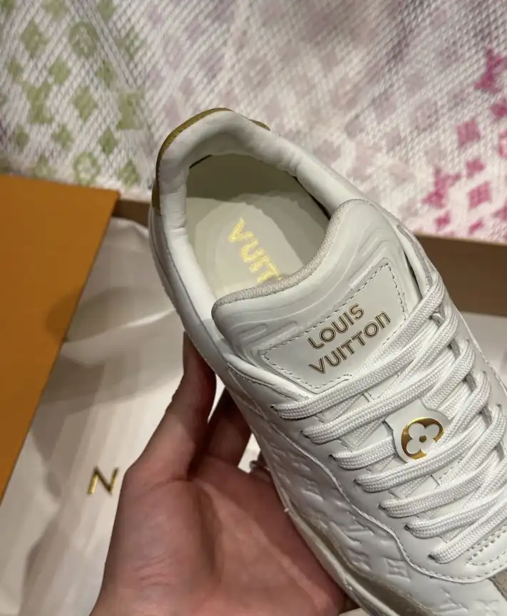 hype Louis Vuitton Sneakers