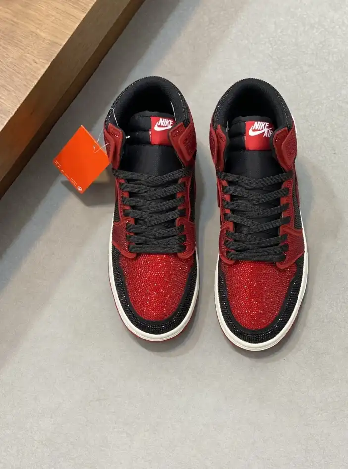 hype Louis Vuitton Sneakers