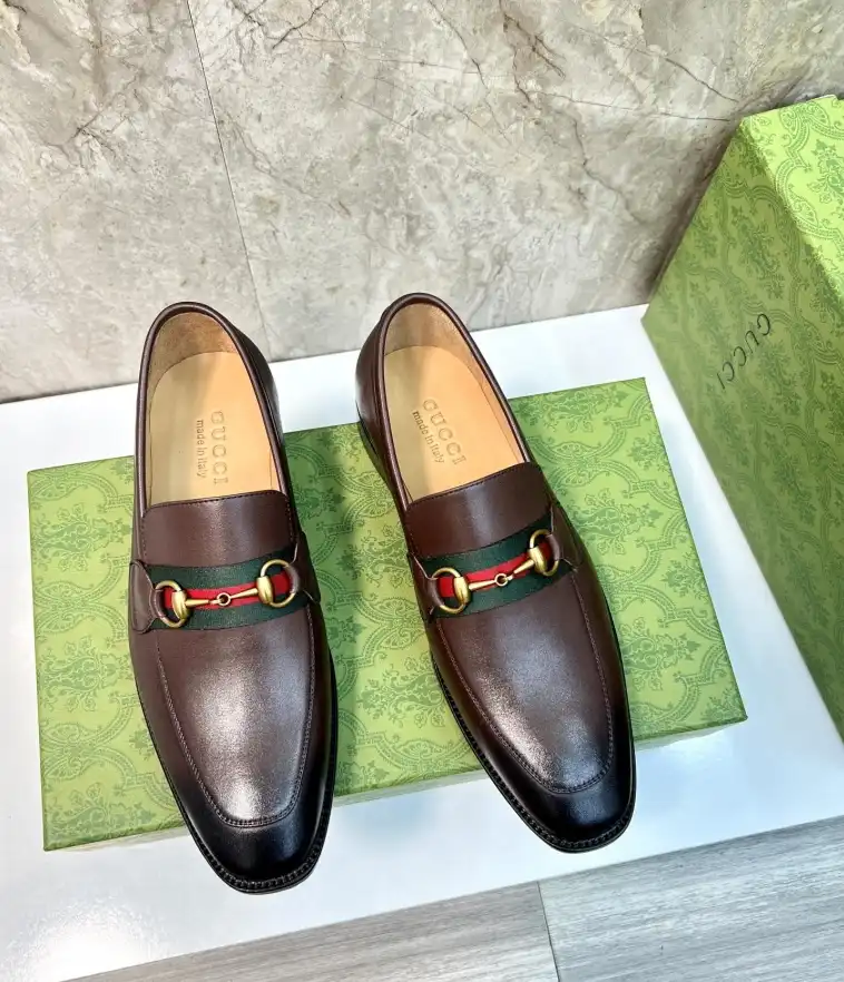 hype Gucci Slippers