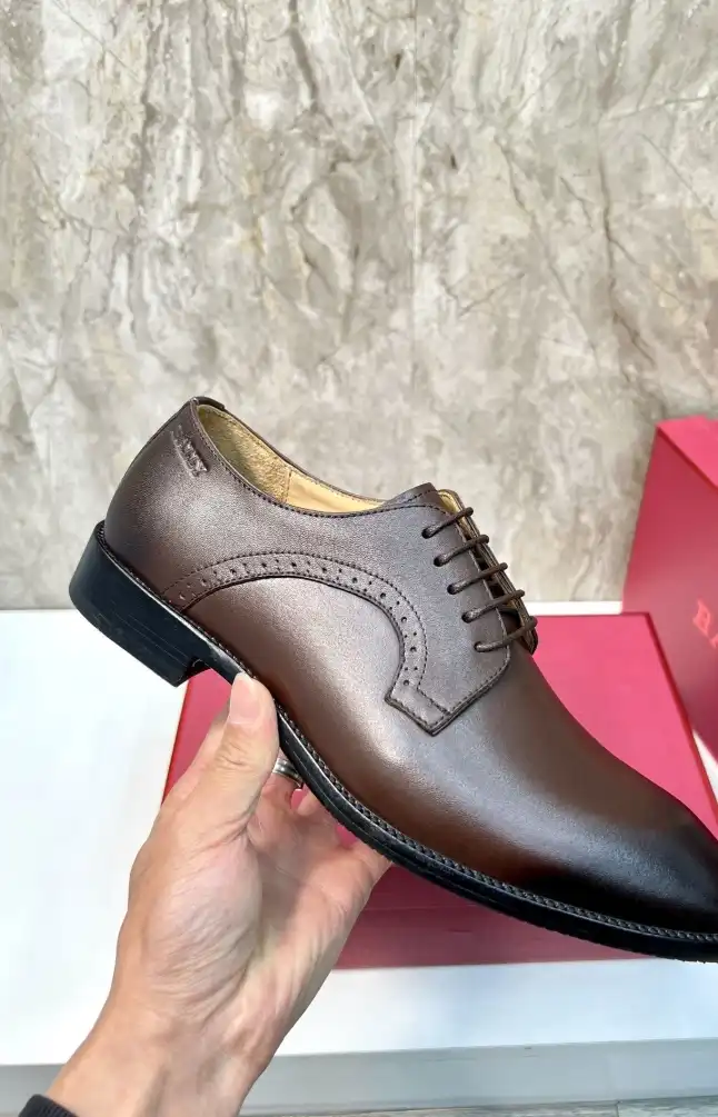 hype Burberry Leather Shoes