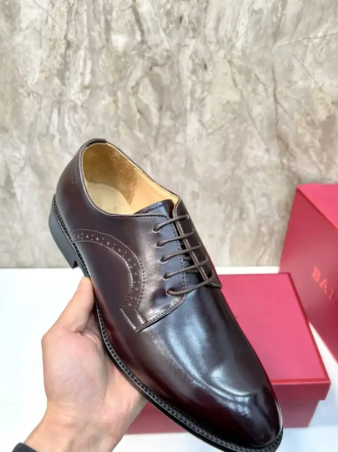 hype Burberry Leather Shoes