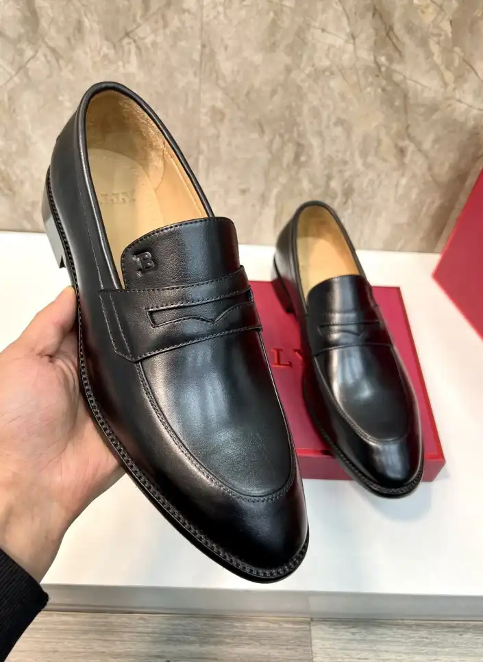 hype Burberry Leather Shoes