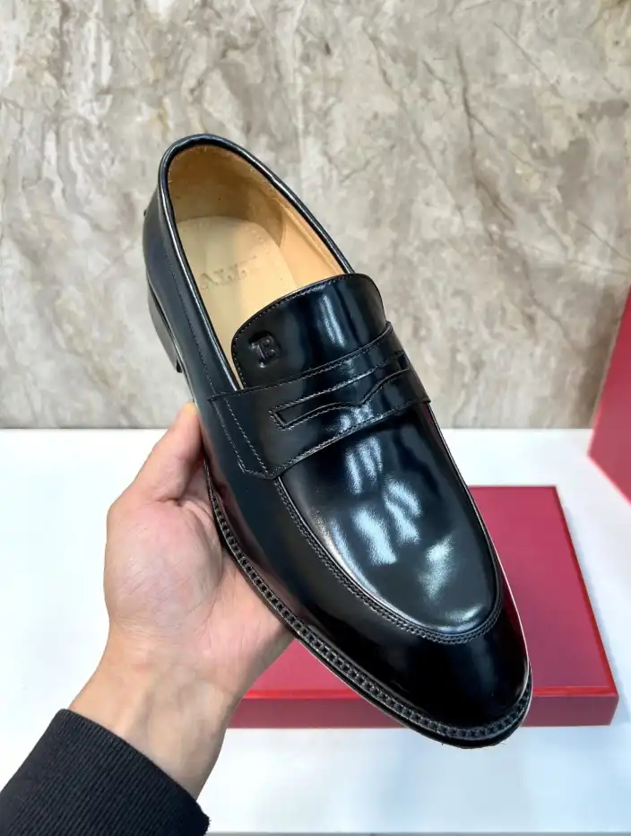 hype Burberry Leather Shoes