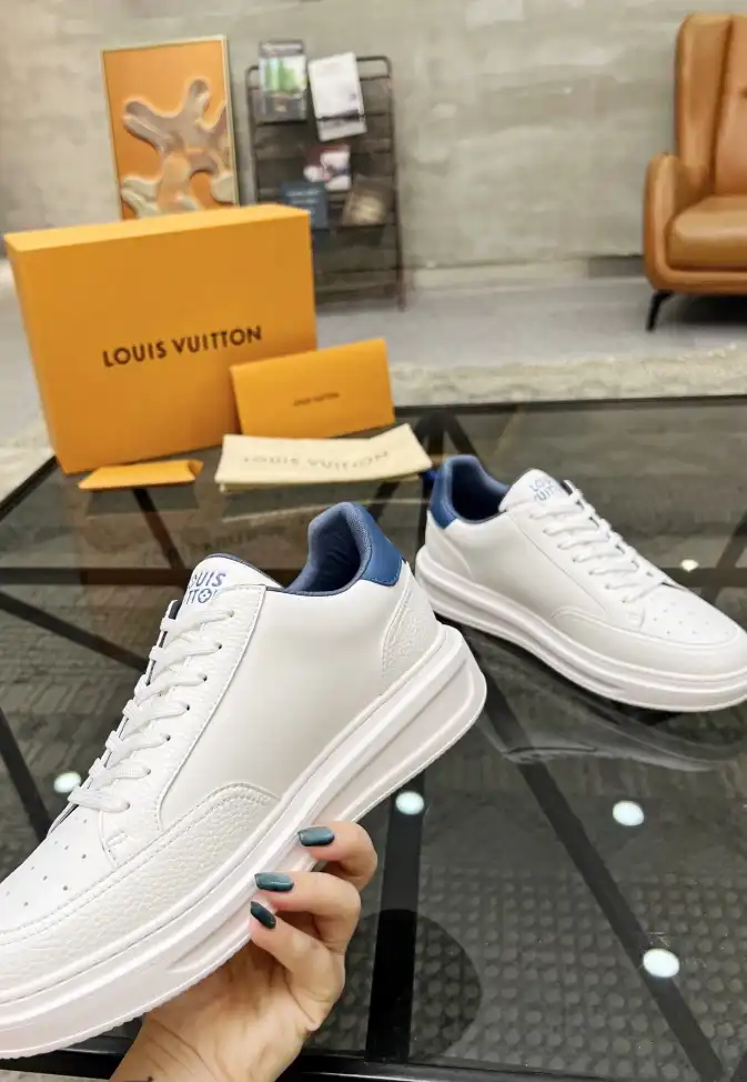 hype Louis Vuitton Sneakers