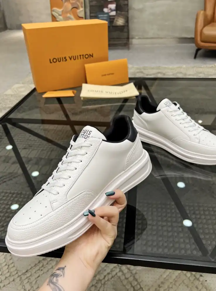 hype Louis Vuitton Sneakers