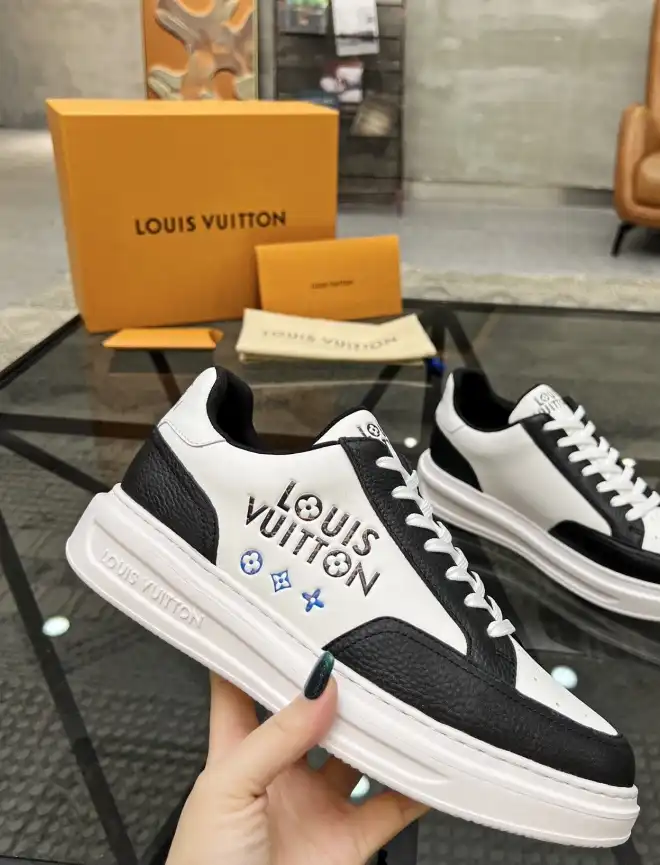 hype Louis Vuitton Sneakers