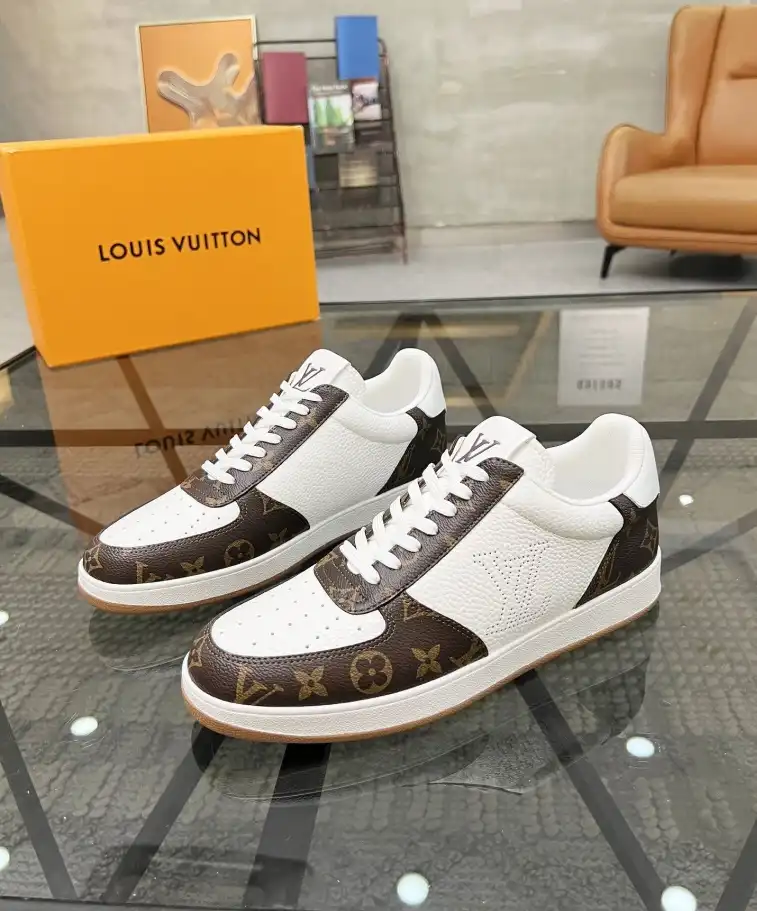 hype Louis Vuitton Sneakers