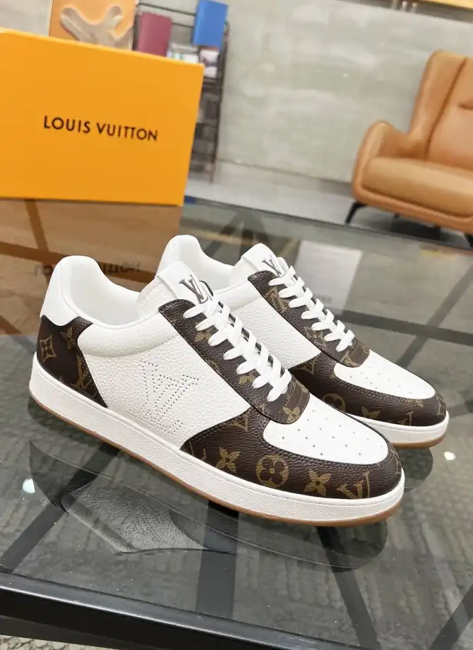 hype Louis Vuitton Sneakers