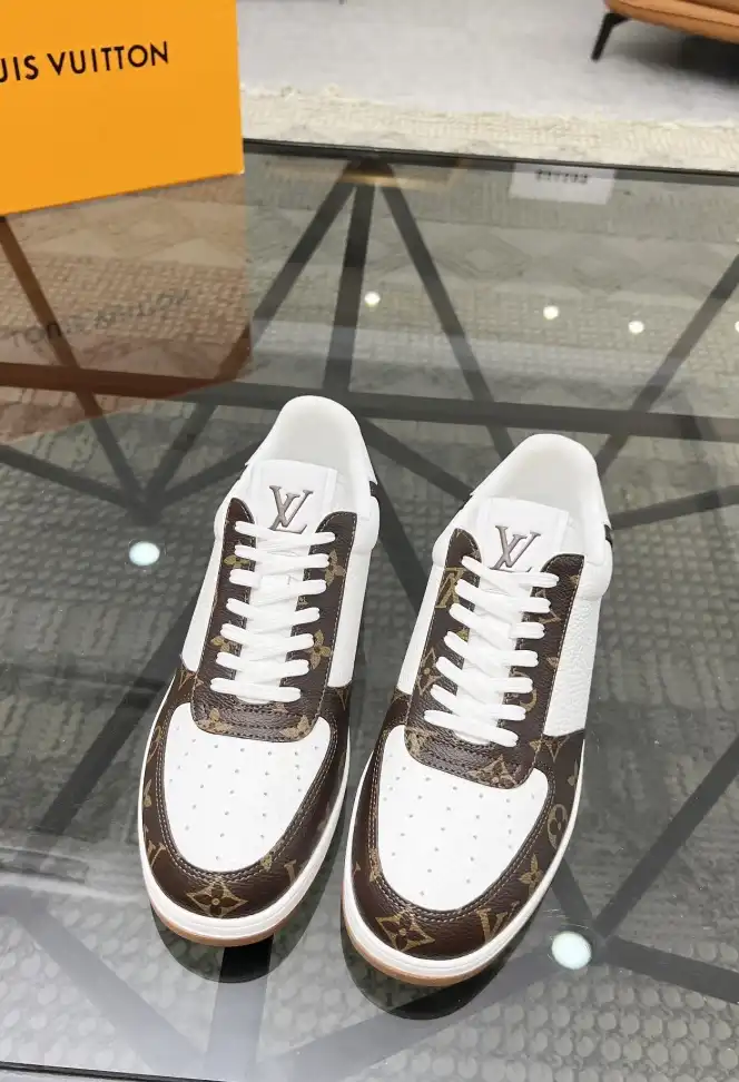 hype Louis Vuitton Sneakers