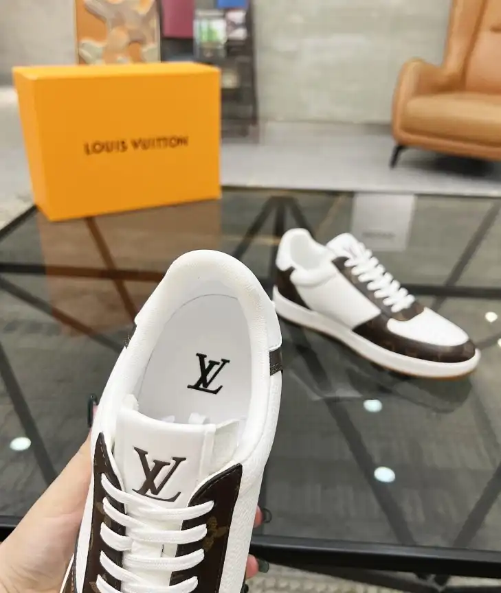 hype Louis Vuitton Sneakers