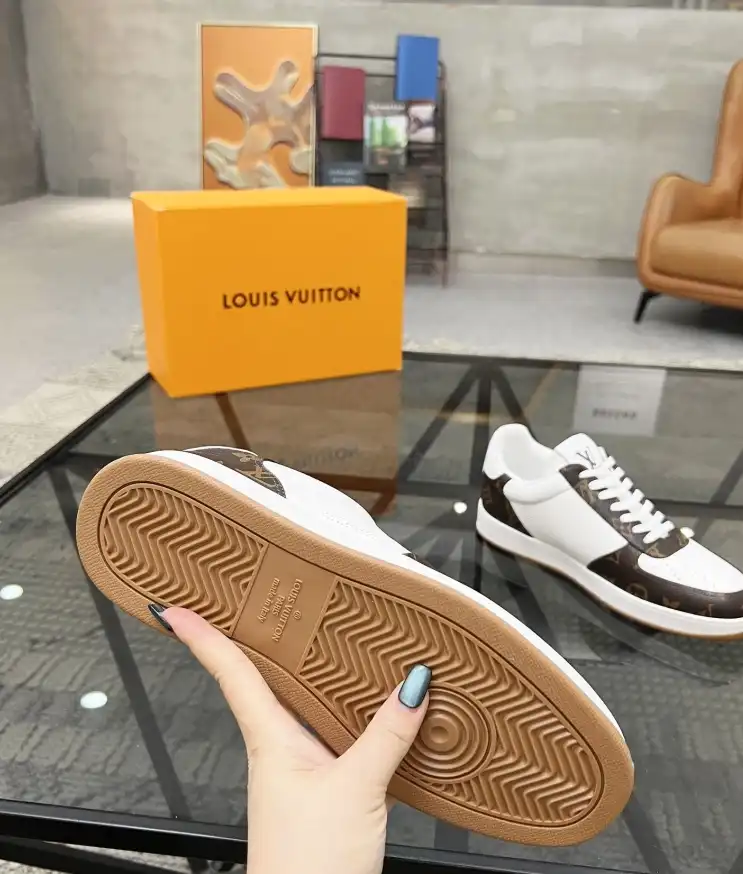 hype Louis Vuitton Sneakers