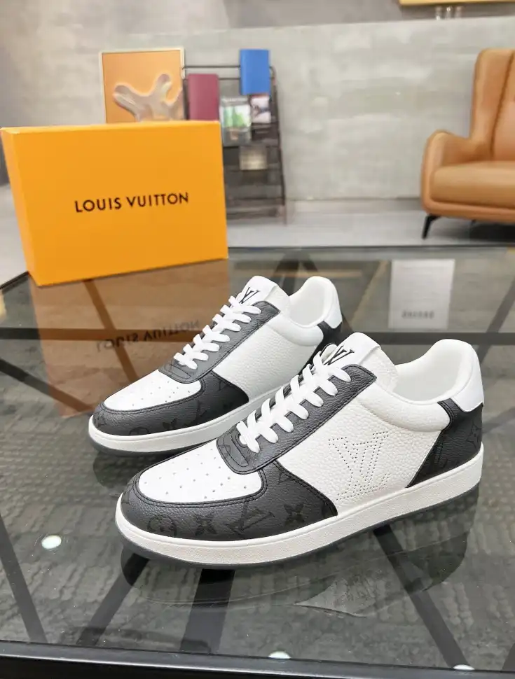 hype Louis Vuitton Sneakers