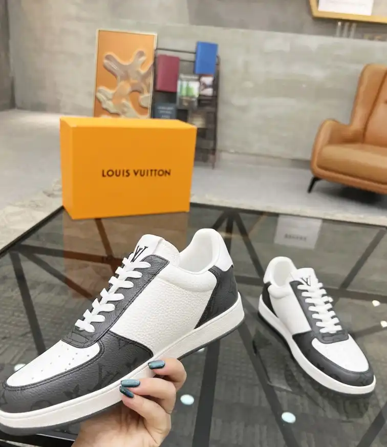 hype Louis Vuitton Sneakers