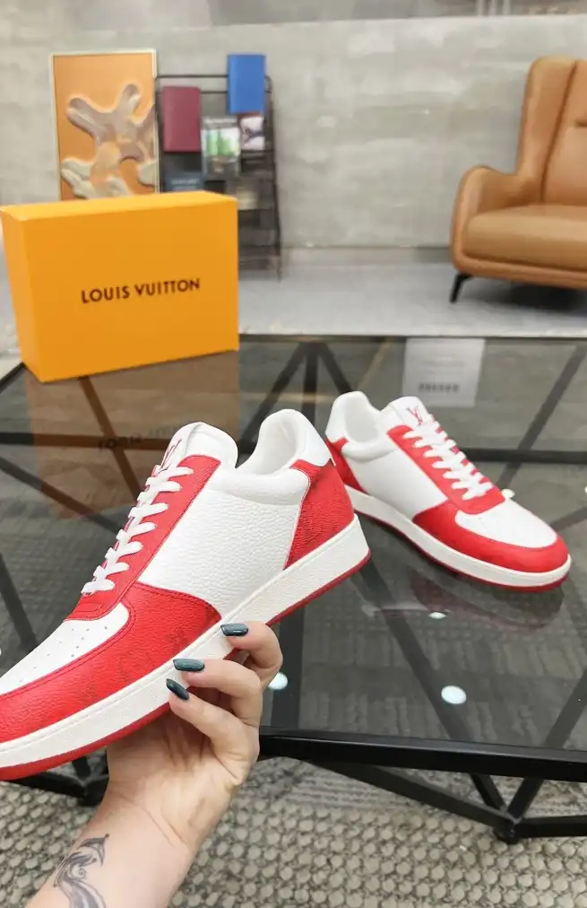 hype Louis Vuitton Sneakers