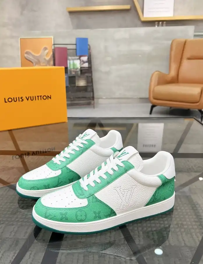 hype Louis Vuitton Sneakers