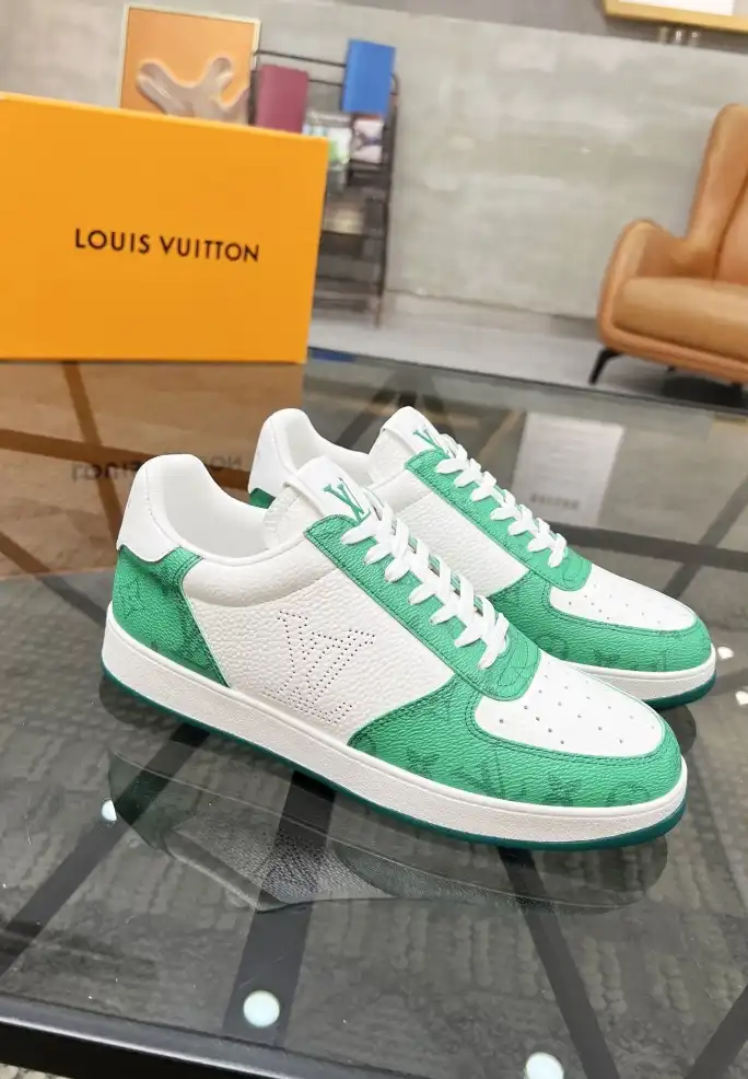 hype Louis Vuitton Sneakers