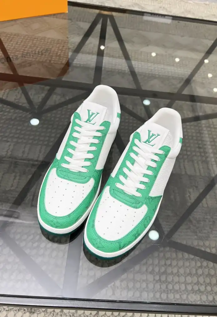 hype Louis Vuitton Sneakers