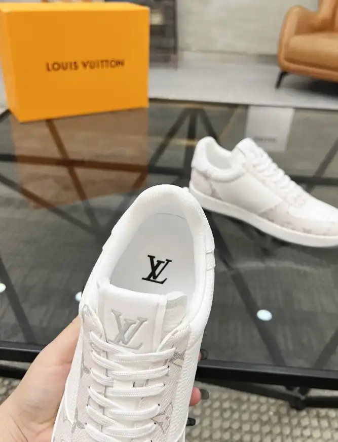 hype Louis Vuitton Sneakers