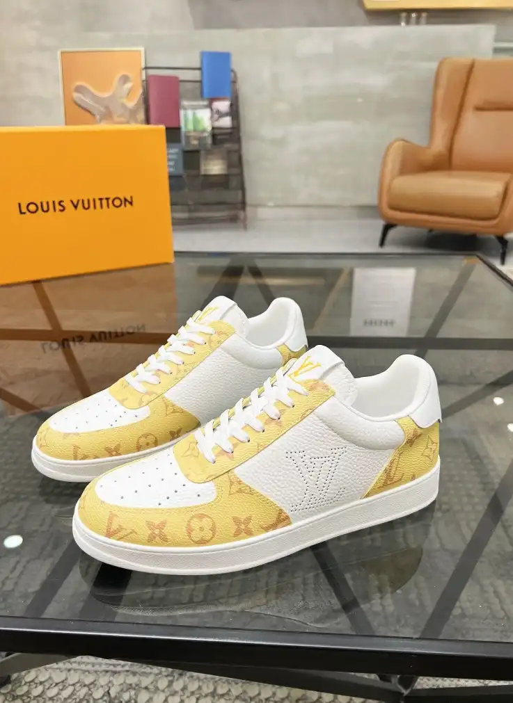 hype Louis Vuitton Sneakers